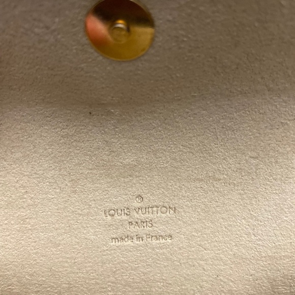 Louis Vuitton Florentine Waist Bag - Picture 7 of 11